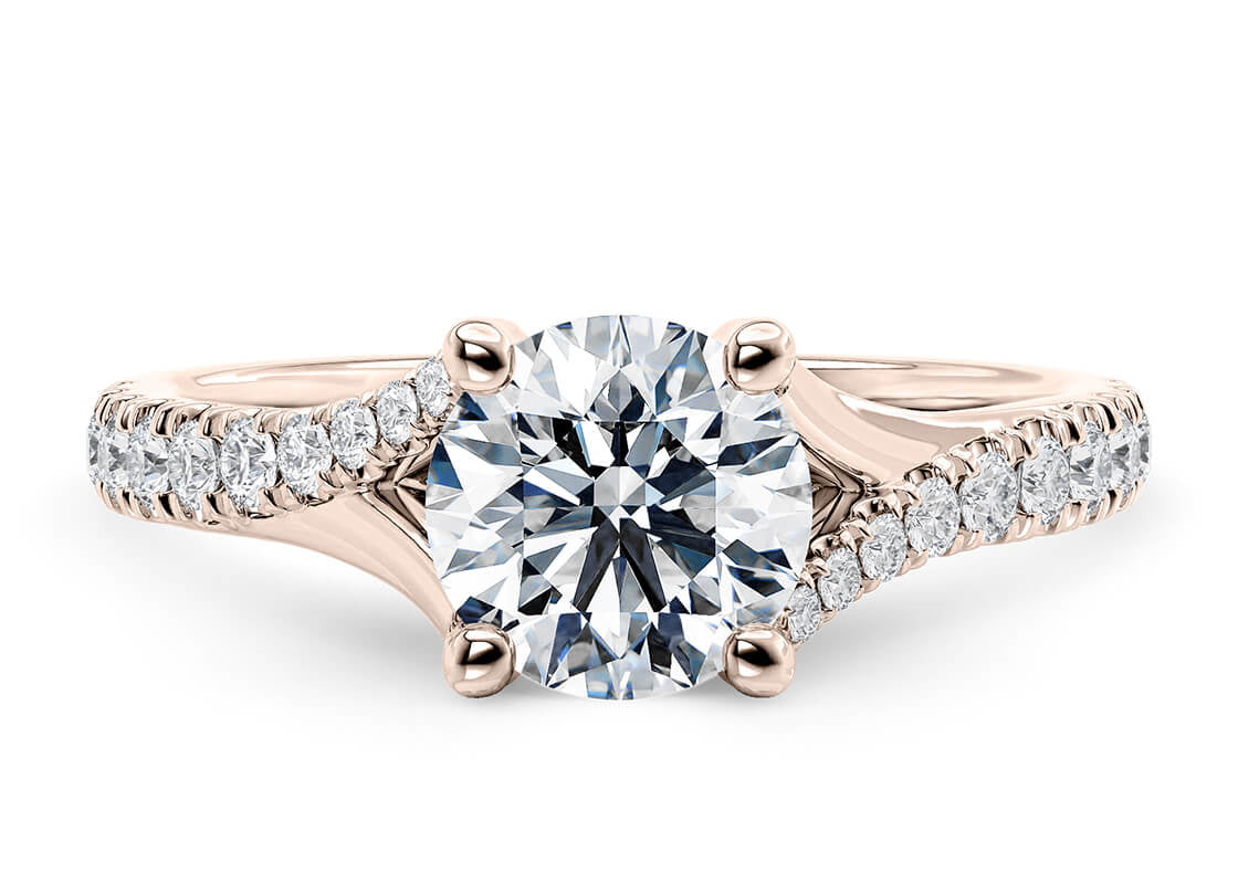 Teton Round Cut Diamond Band in 18K Gold – Elegant Band for Women