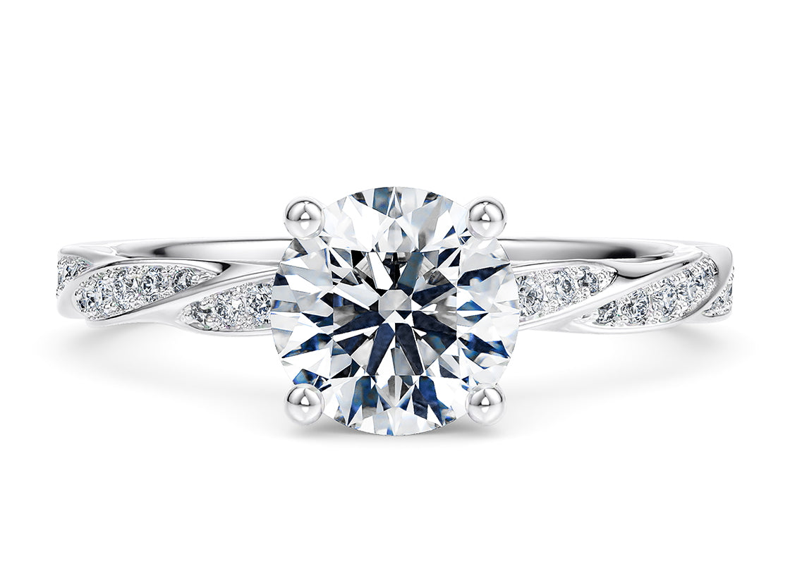 Kayak Princess Cut Diamond Band in 18K Gold – Elegant Band for Women