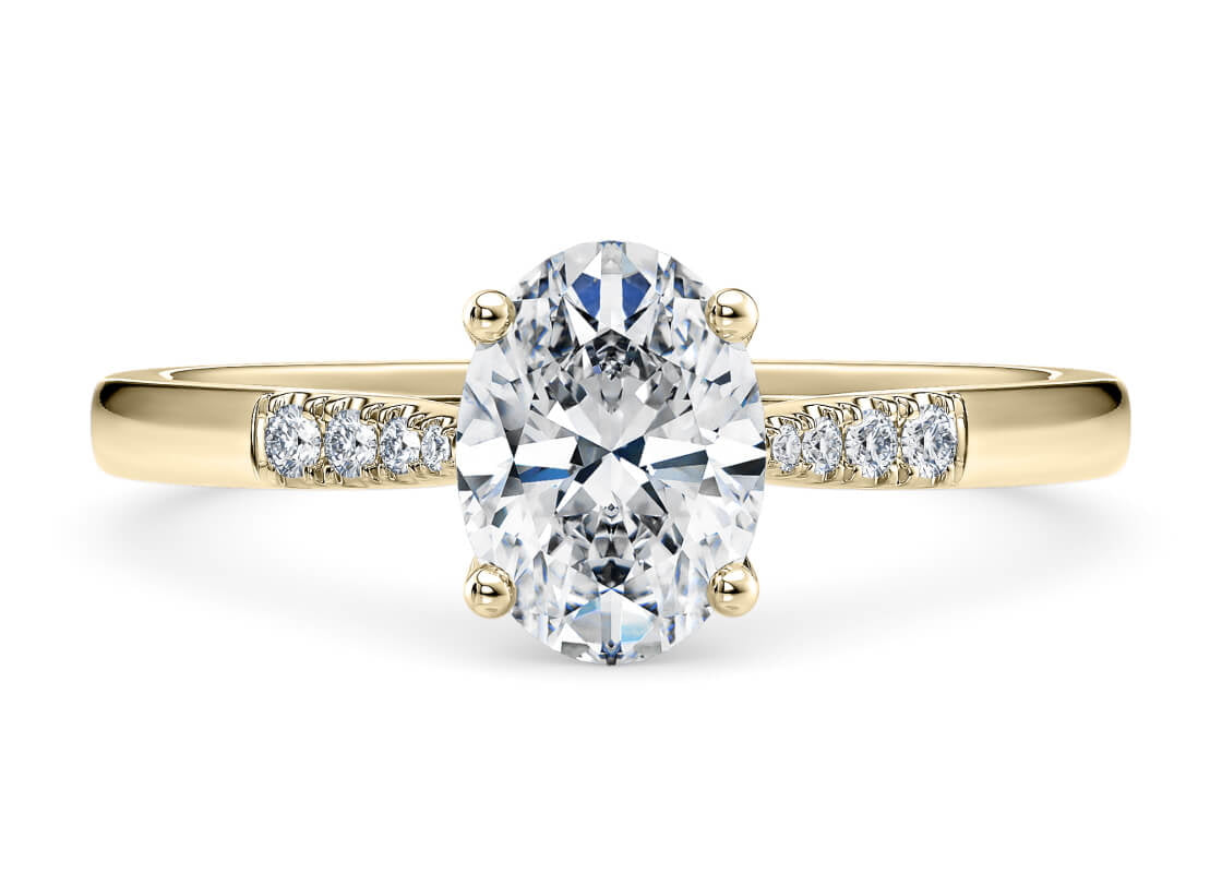 Grove Oval Cut Diamond Band in 18K Gold – Elegant Band for Women