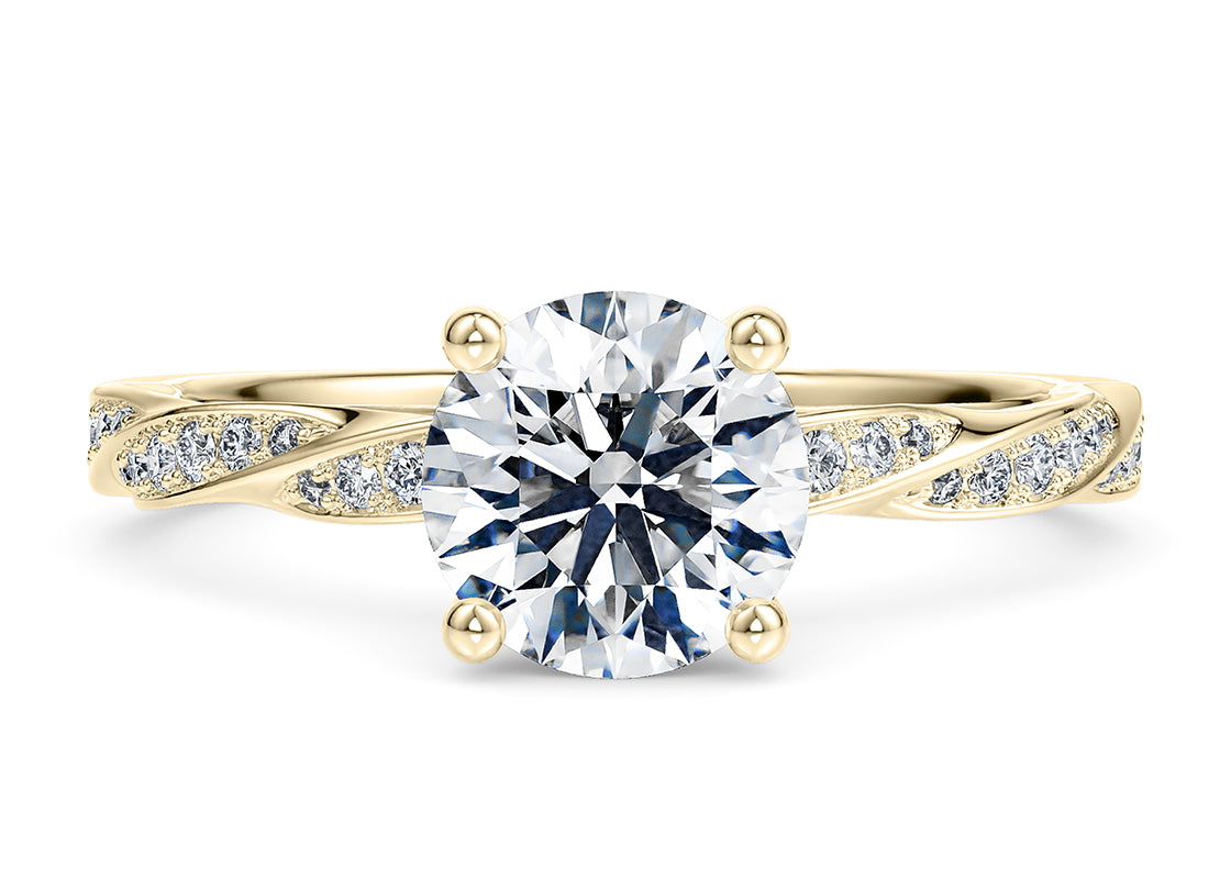 Kayak Princess Cut Diamond Band in 18K Gold – Elegant Band for Women